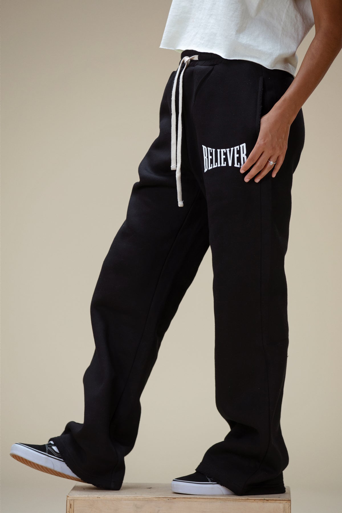 OVERSIZED BELIEVER WIDE LEG SWEAT PANTS (BLACK/OFF-WHITE)