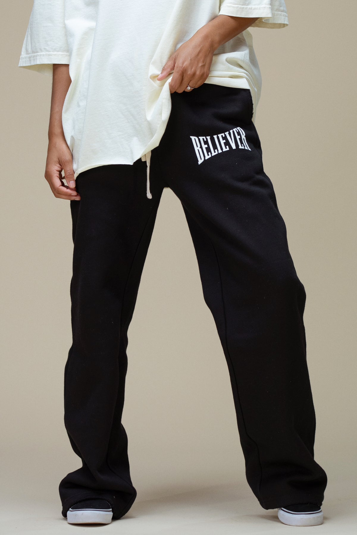 OVERSIZED BELIEVER WIDE LEG SWEAT PANTS (BLACK/OFF-WHITE)